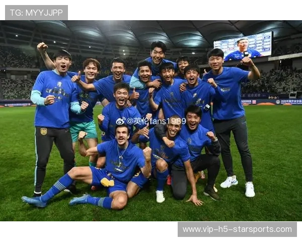 陕西联合冯伯元对抗不吃亏，连续护球把球稳住