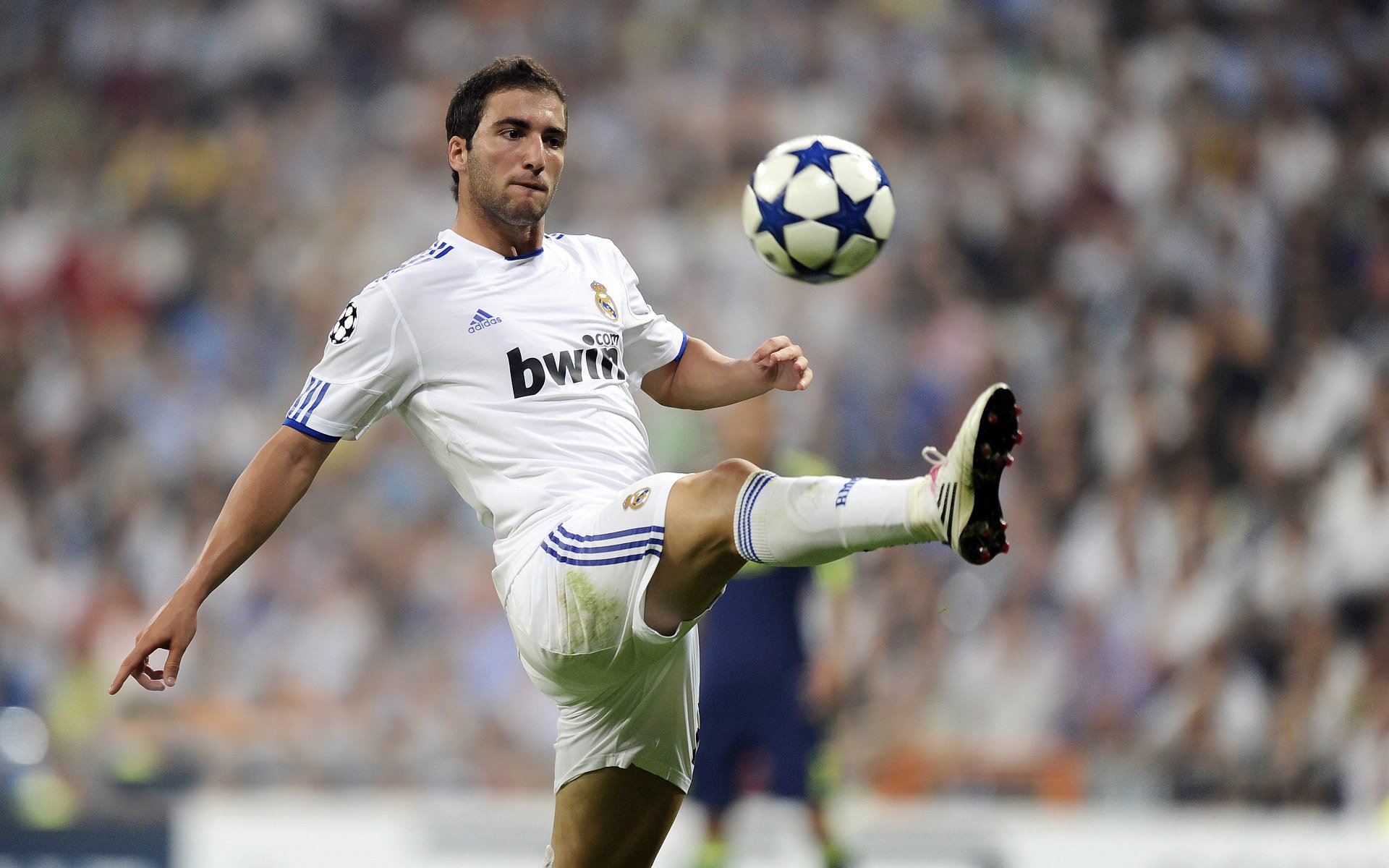 星空娱乐网站官网-中超联赛竞争格局逐渐明朗，中超联赛竞争格局逐渐明朗的原因